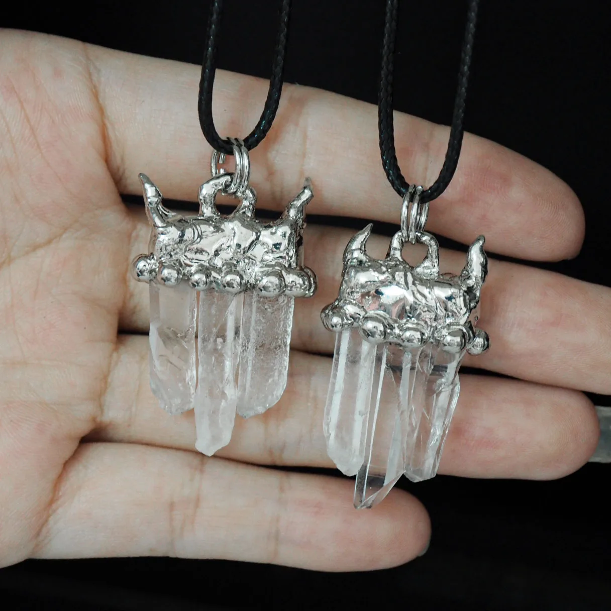 

Crystal Leather Rope Necklace Fashion High Quality Natural Stone White crystal pillar charms Pendants for jewelry marking