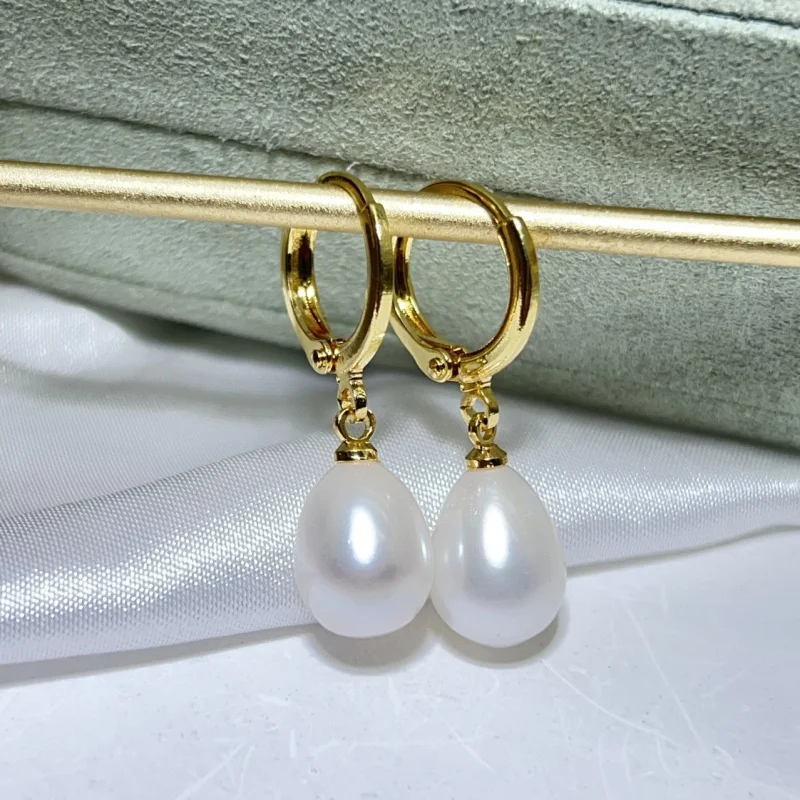 

Rice- drop natural freshwater pearl with smooth surface, versatile rhombus-shaped earrings women