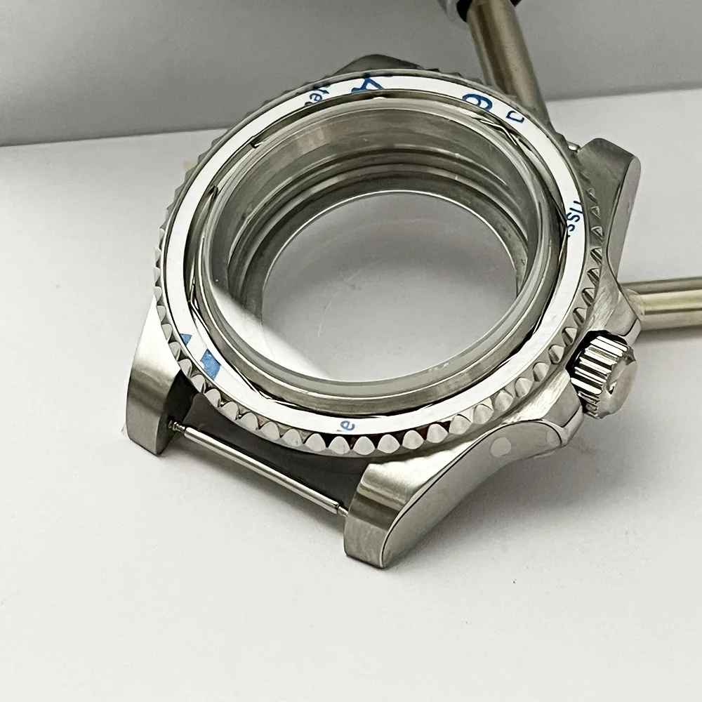 The 40mm NH35 case is suitable for GMT watch modules, NH35, NH36, Miyata 8205, 8215, flat glass without magnifying glass