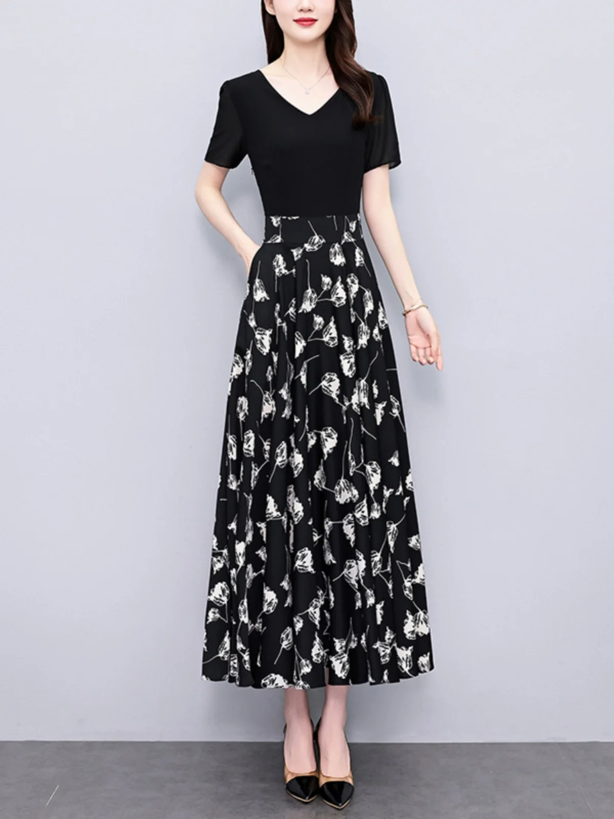 

2024 Summer New High-end Printed Chiffon Floral Dress Waist Thin Belly Long Dress Fashion Elegant Middle-aged Women