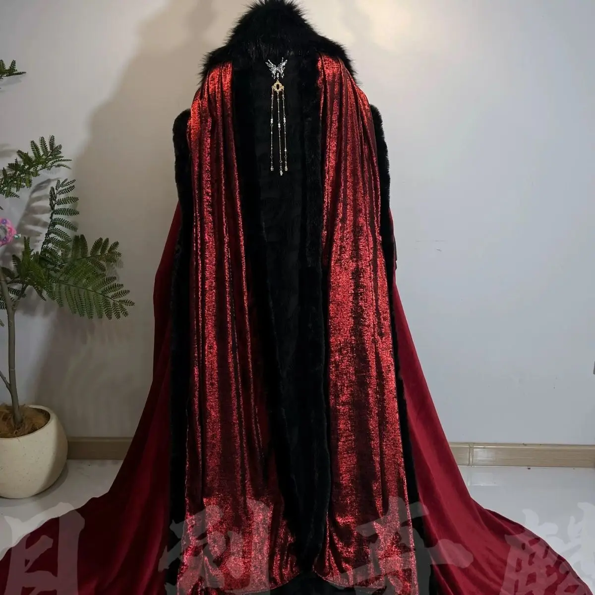 

TGCF Tian Guan Ci Fu Xie Lian Hua Cheng Cosplay Costume Hua Cheng Winter cloak Cosplay Dress Hanfu cloak