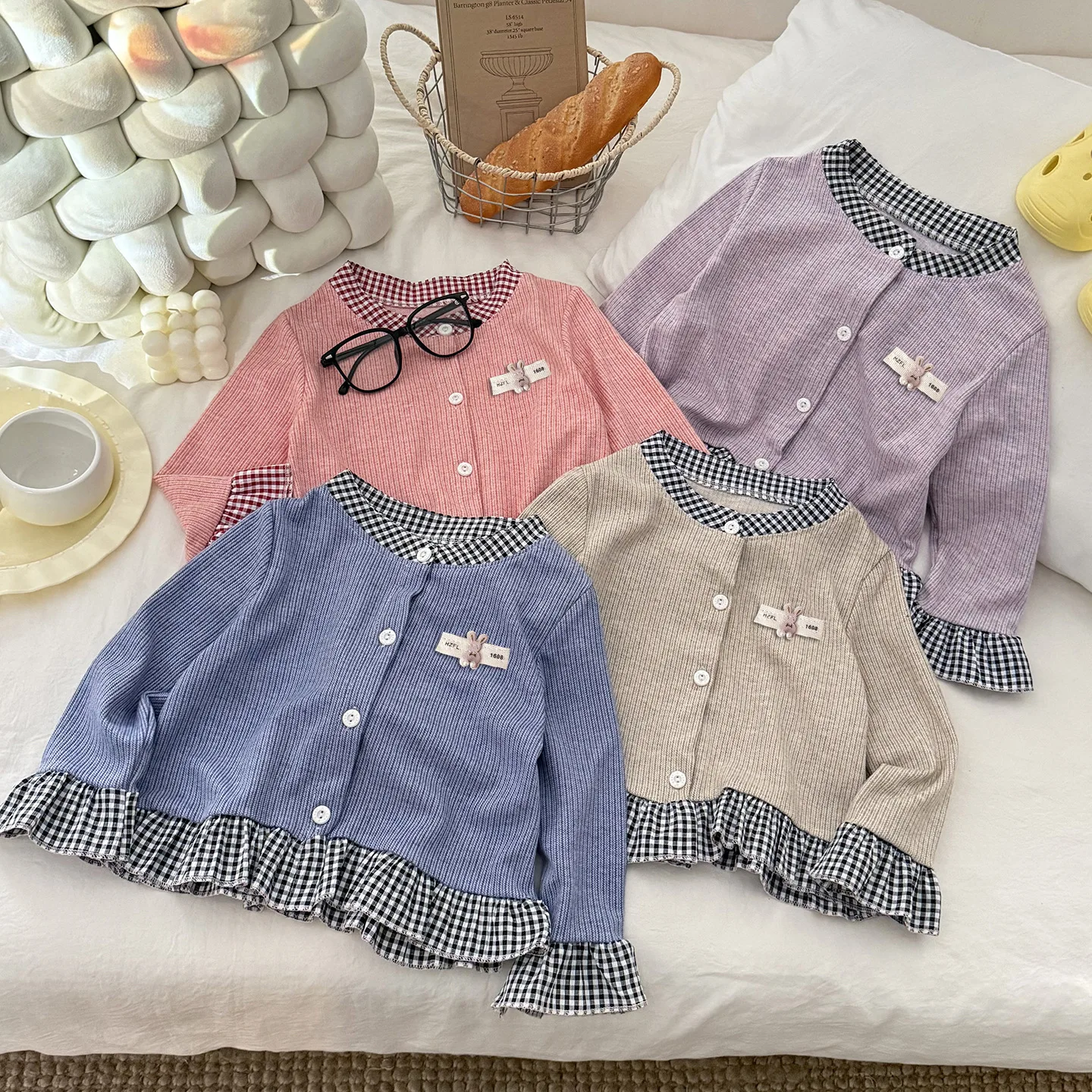 Knit Cardigan Infant - Dziewczęca jesienna bluzka z falbankowym kołnierzykiem,