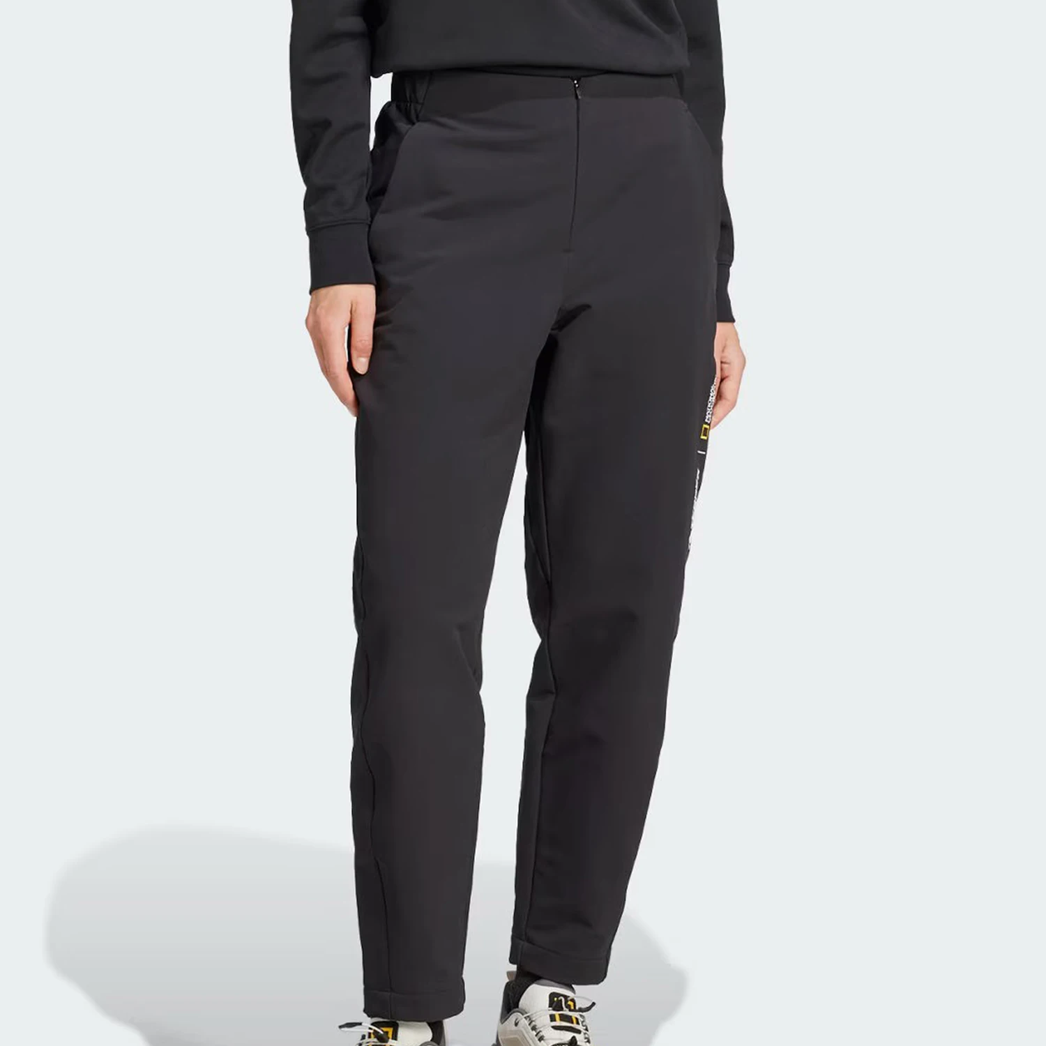 

Adidas genuine Women's Outdoor Water-Resistant Windproof Woven Long Pants JI8336