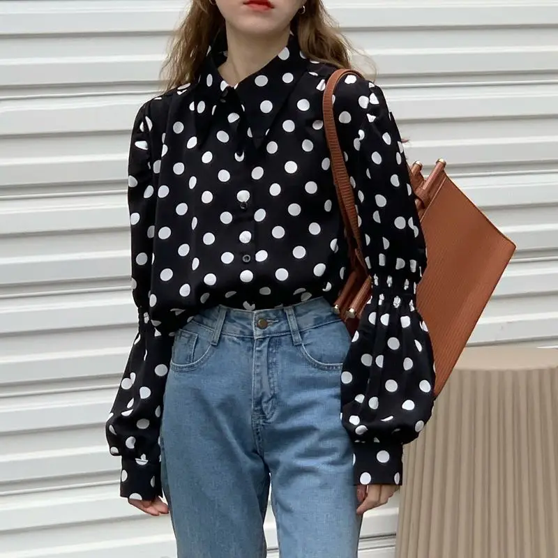 2024 Spring and Autumn New Pattern Black and White Polka Dots Turn-down Collar Long Sleeve Single Breasted Buckle Fashion Tops