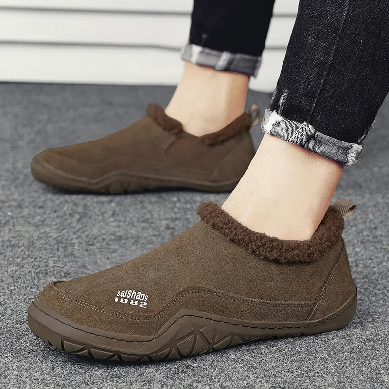 Autumn New Men's Slip-On Sneakers Short Plush Shoes for Men Outdoor Casual Ankle Boots Non-slip Handsome Short Boots for Men