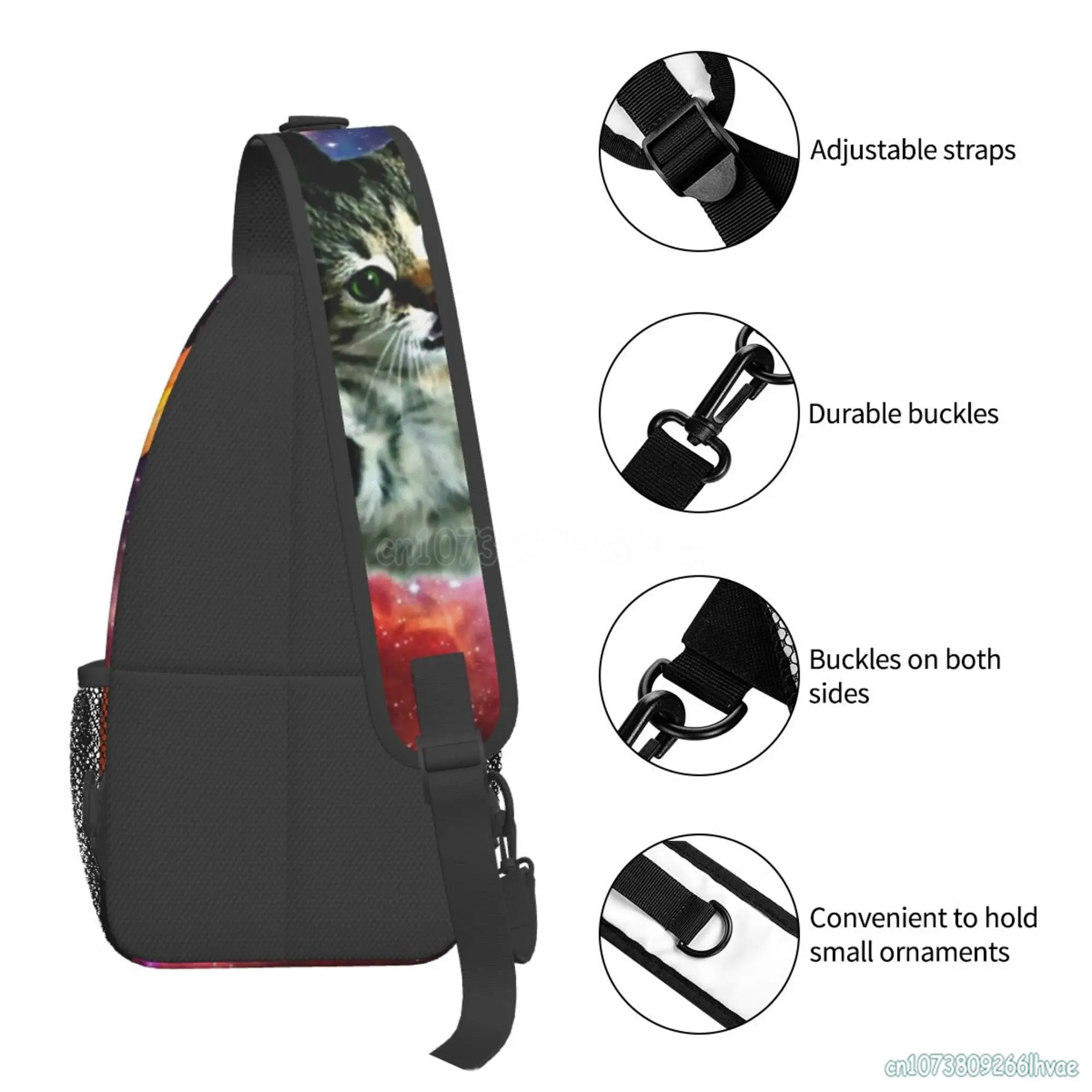 Galaxie Raum Katze hält eine Hot Dog Schulter tasche Brusttasche lustige Cross body Sling Rucksack Reise Wandern Tages rucksack für Casual Sport