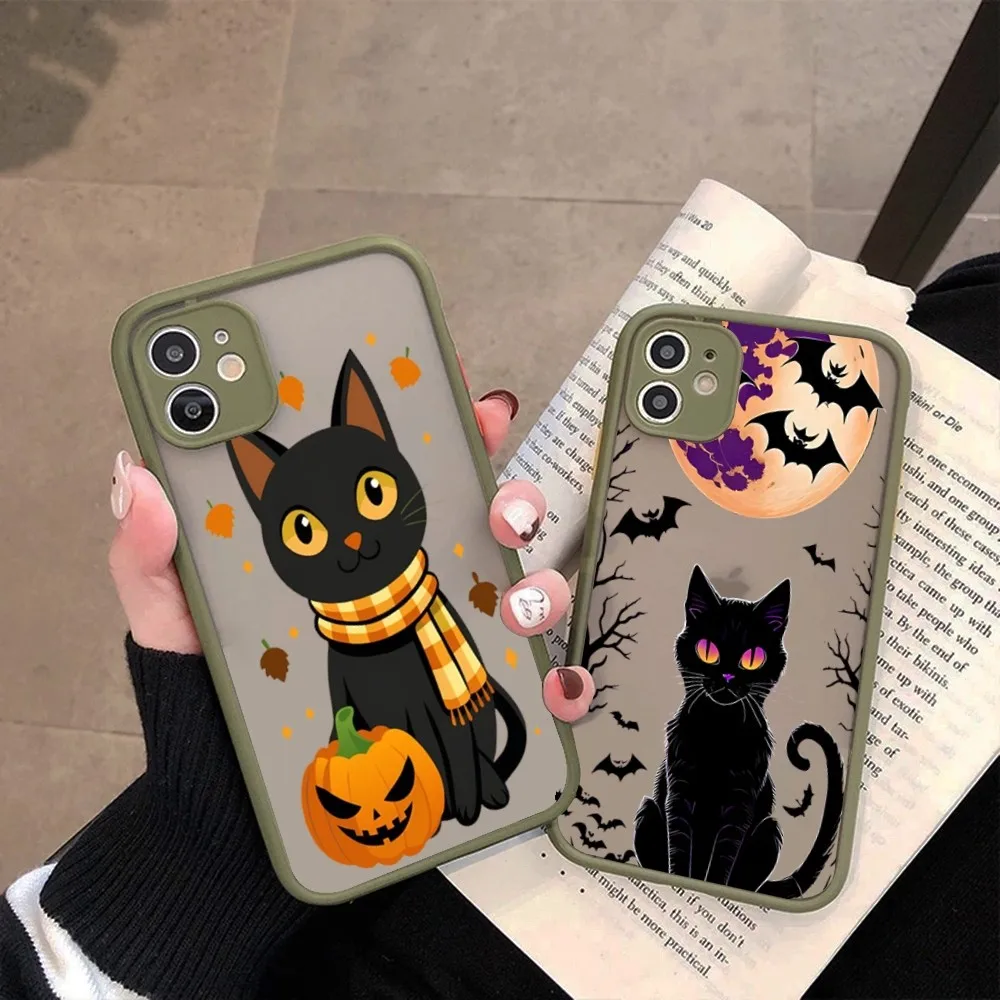 

Lovely Black Cat Phone Case For IPhone 14 11 12 13 Mini Pro Max 8 7 Plus X XR XS MAX Translucent Matte Cover