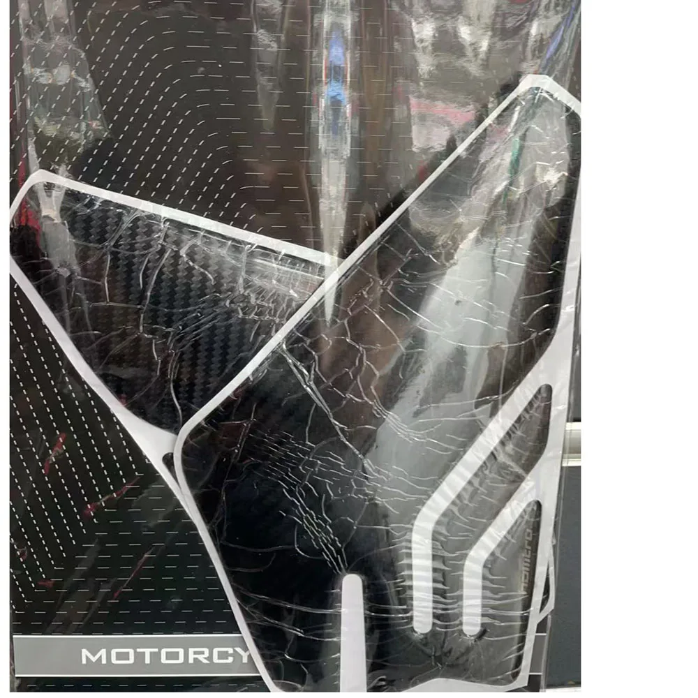 

Motorcycle Carbon Side Tank Pad Protection Grip for Yamaha TRACER 7 2021-2024