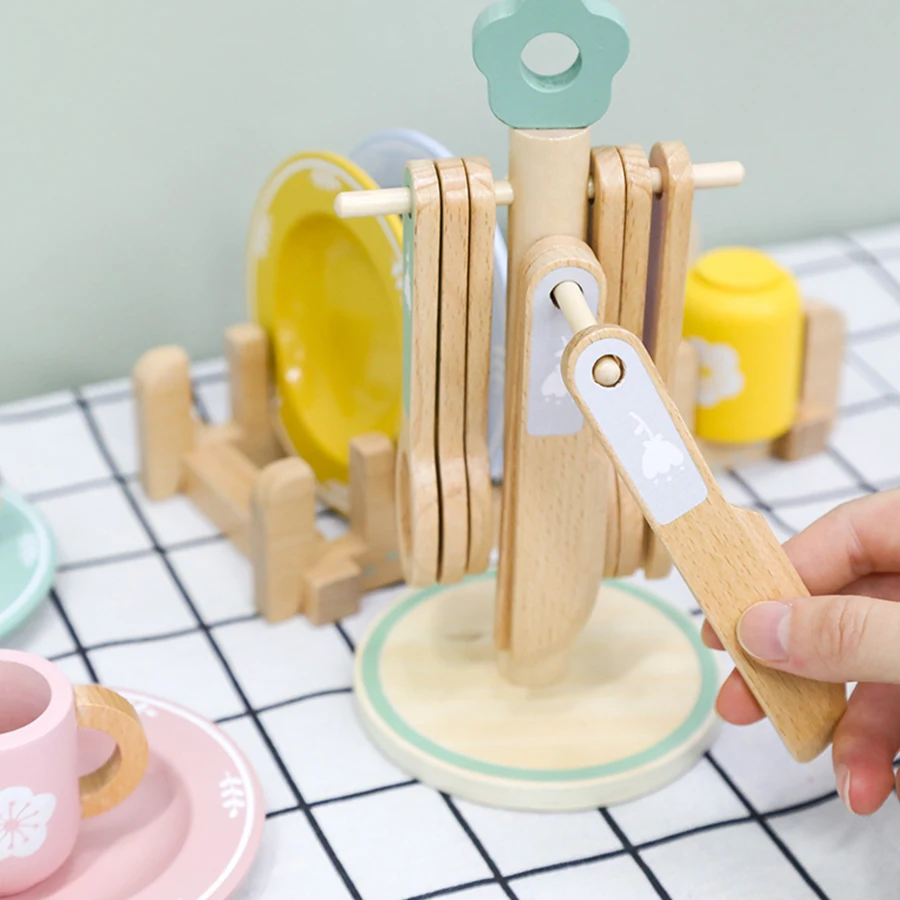 Wooden New Kids Kitchen Toy Set Wood Tableware Set Toy Baby Role Play Educational Cosplay Preschool Toy For Children Gift