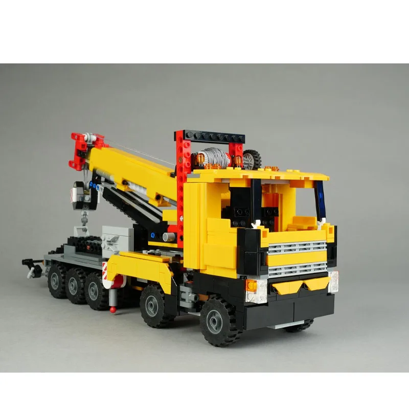 MOC-242506 City Traffic Heavy-Duty Trailer Building Block Model, 834 Pieces, Creative Birthday Gift Toy for Boys and Children