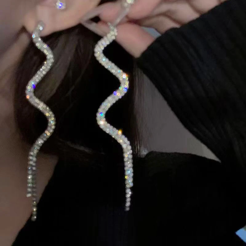 2024 Unique Zircon Long Tassel Snake-shaped Stud Earrings for Women New Exaggerated Personality Cool Girls Party Unusual Jewelry