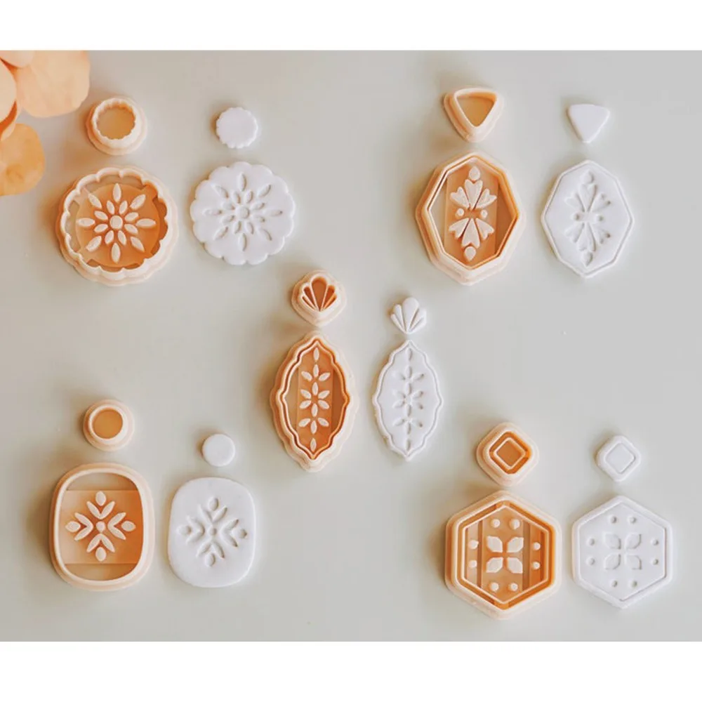 

Ins Leaf Green Planting Clay Cutters High Precision Cutting Mold Soft Ceramic Pottery Polymer Clay Earring Jewelry DIY Tools