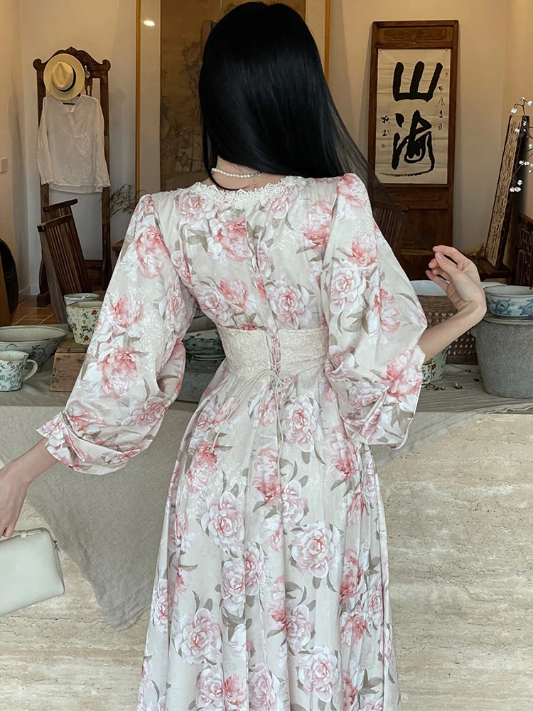 المرأة الوردي الأزهار شيك الدانتيل الخامس الرقبة فستان طويل فاخر الخريف الشتاء الكورية Bodycon فستان الحفلات 2025 أنيقة مهرجان فستان سهرة