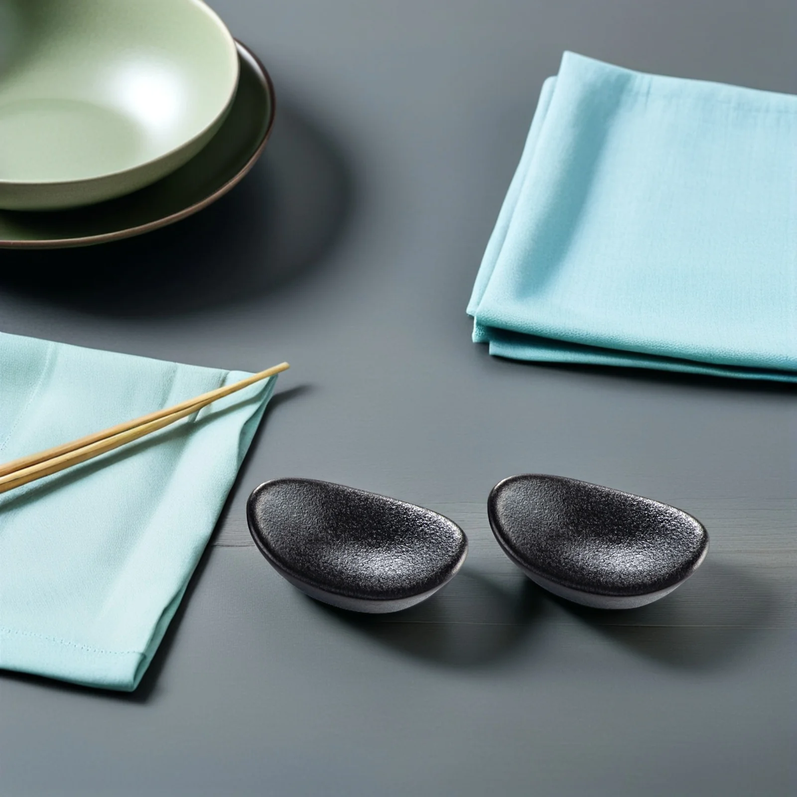 

2Pcs Ceramic Chopstick Pillow Unique Design Stable Rest Holder for Chopsticks Cutlery Table Decoration Home Dinner Use