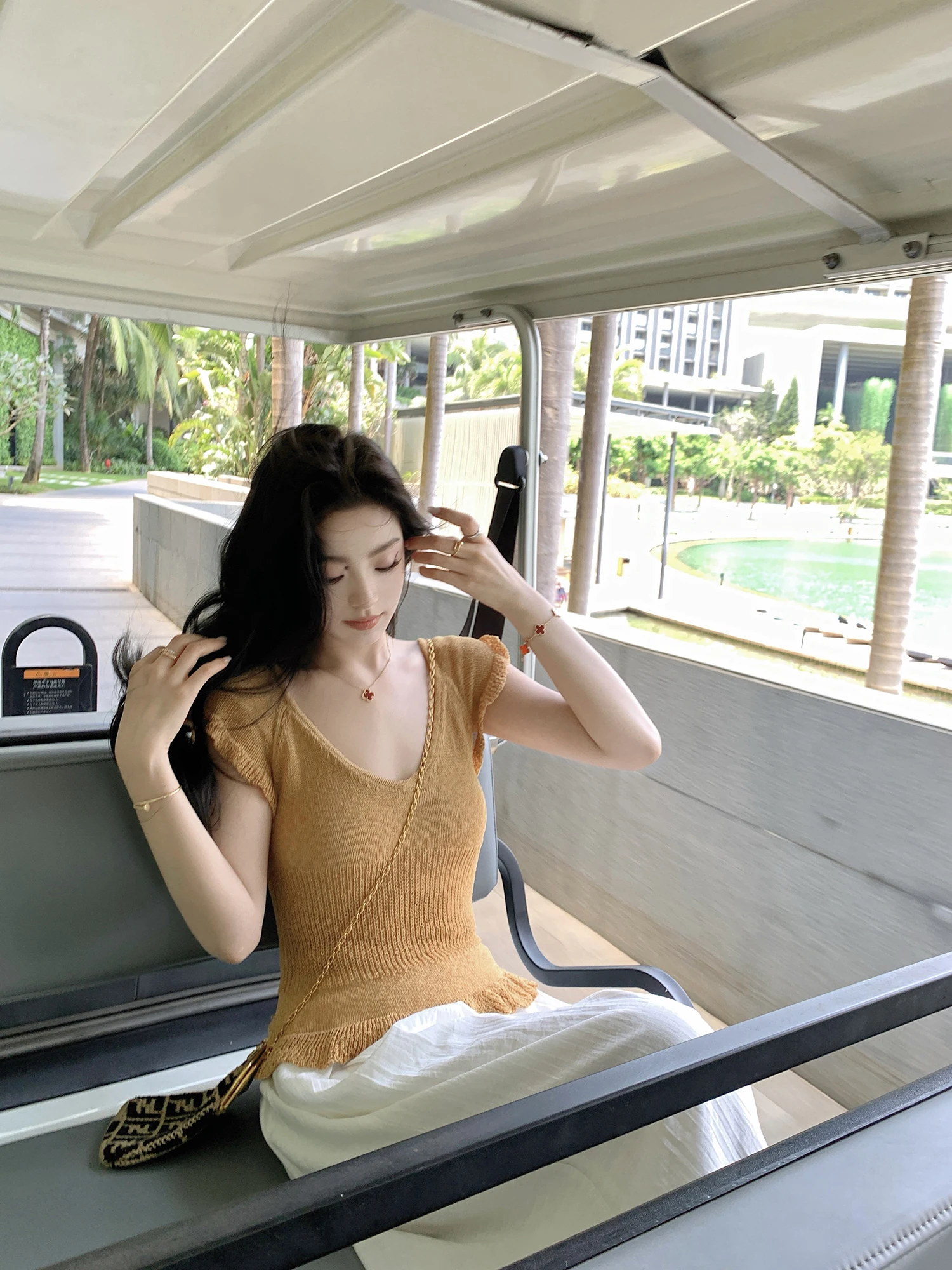 

Lilylikes Refreing Little Fly Sve Lenzing Lyocell Linen Blend Yarn Simple Sle ort Sve V-ne Top Women's Faion