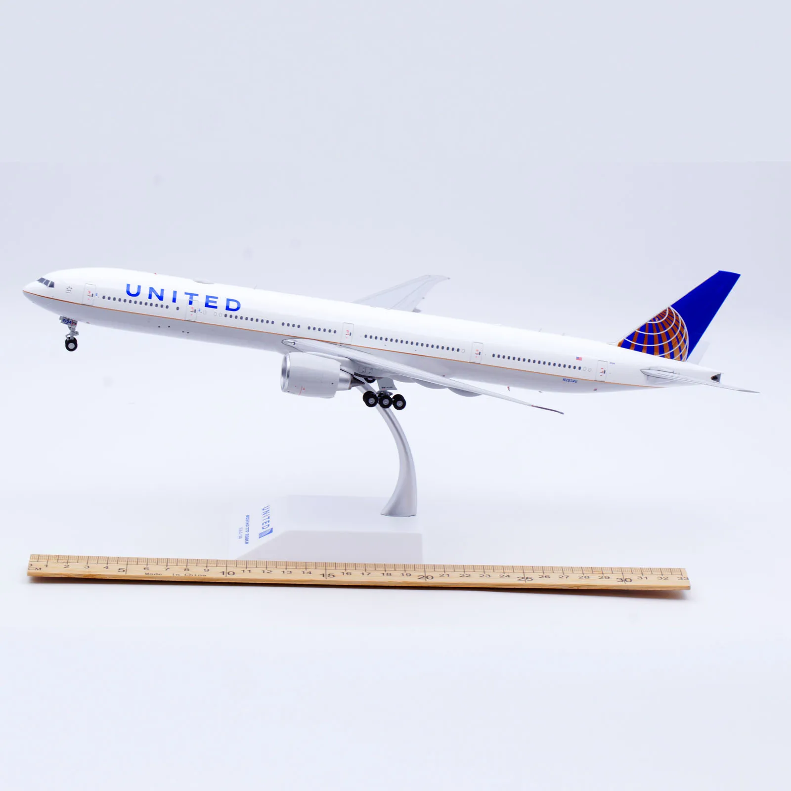 XX20422 Alloy Collectible Plane Gift JC Wings 1:200 United Airlines StarAlliance Boeing B777-300ER Diecast Aircraft Model N2534U