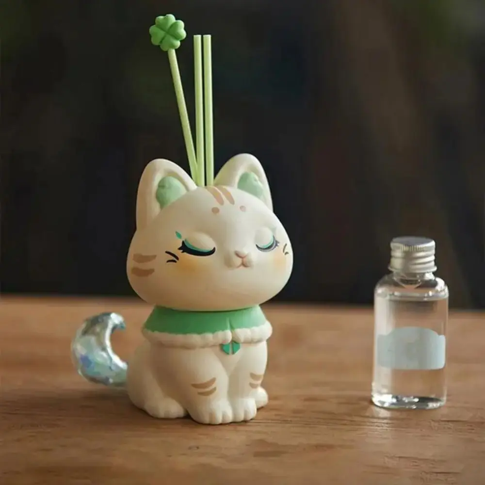 

Lucky Cat Cat Scent Diffuser Practical Cute Luminous Car Fragrance Console Ornament For Car