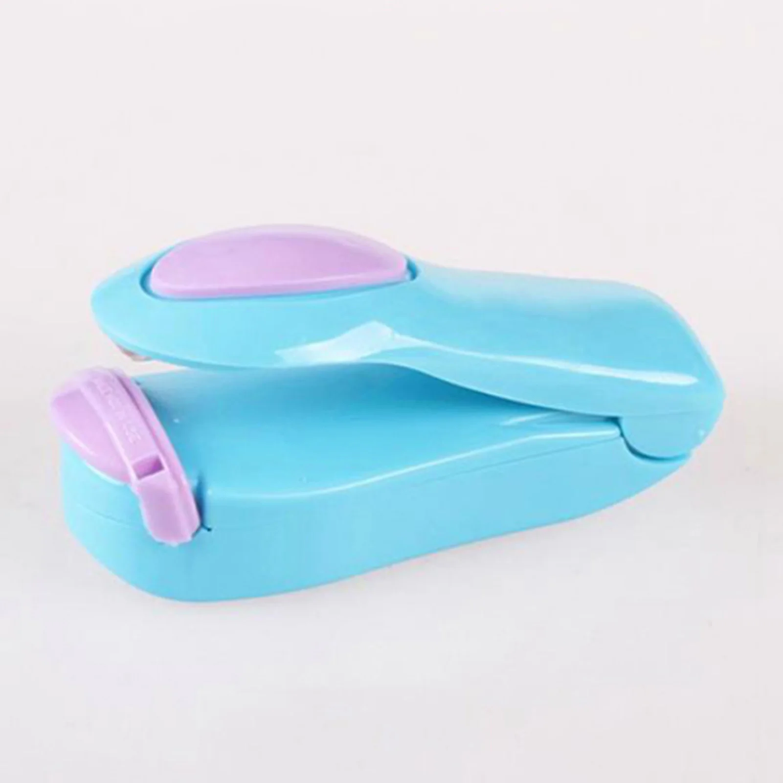 Batteries Powered Sealing Machine Compact Easy Operation Sealing Machine for Blocking Dust in the Air