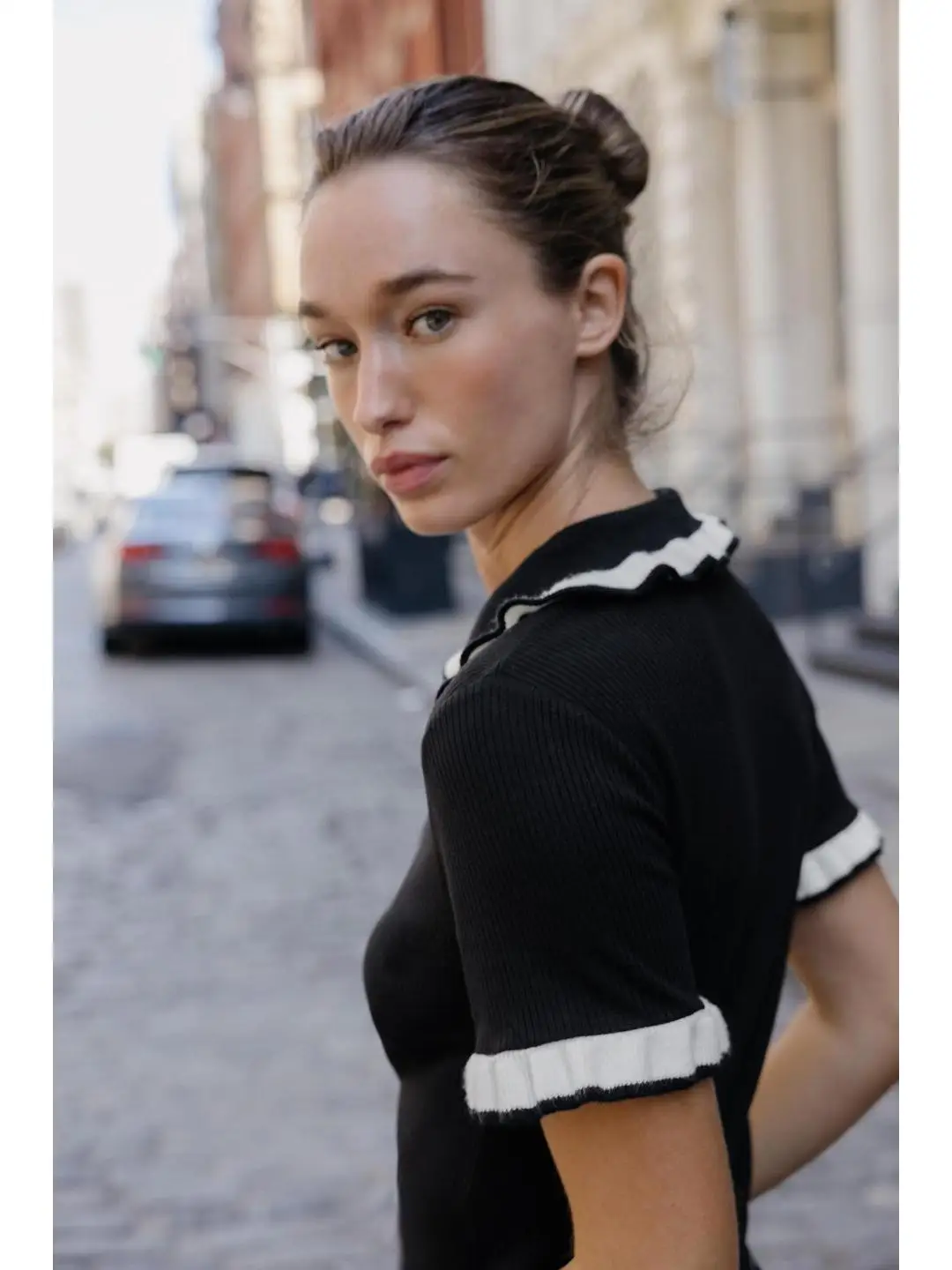 Wczesna Jesień irt Ne T-irt Biżuteria Guzikowe Szwy Detale Warstwowe Ozdobne Pracowanie z Guzikami Magazyn ip