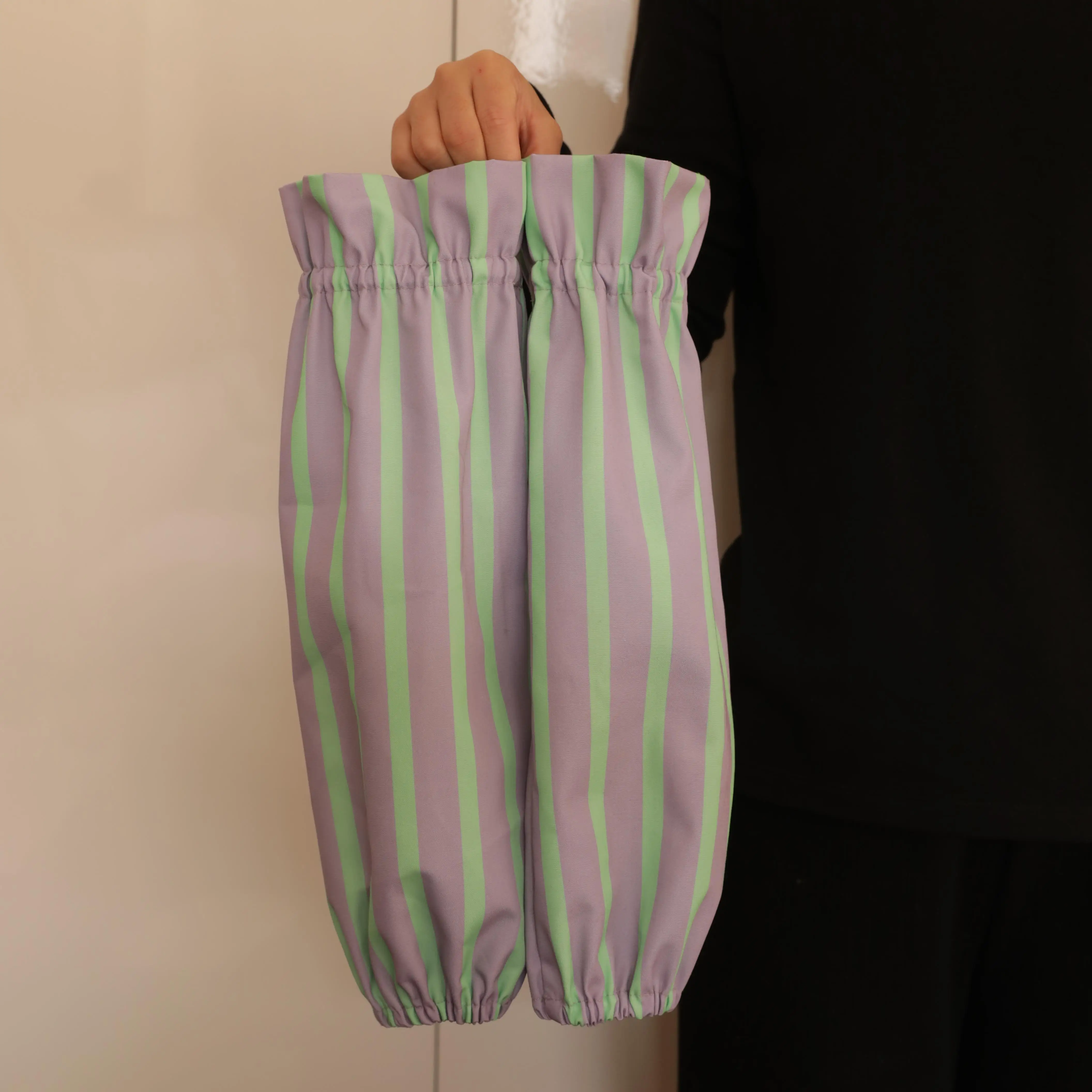 زوج واحد من الأكمام المنقوشة العمودية، متينة ومقاومة للبقع، حماية للذراع، مناسبة للطهي في المكتب والمطبخ #6