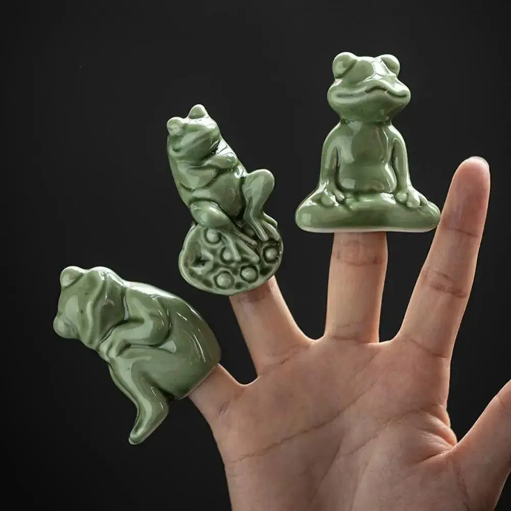 High-Quality Frog Figurine Toilet Bolt Cover Ceramics Decoration Toilet Screw Covers Three Types Green Tea Pet Figure Bathroom