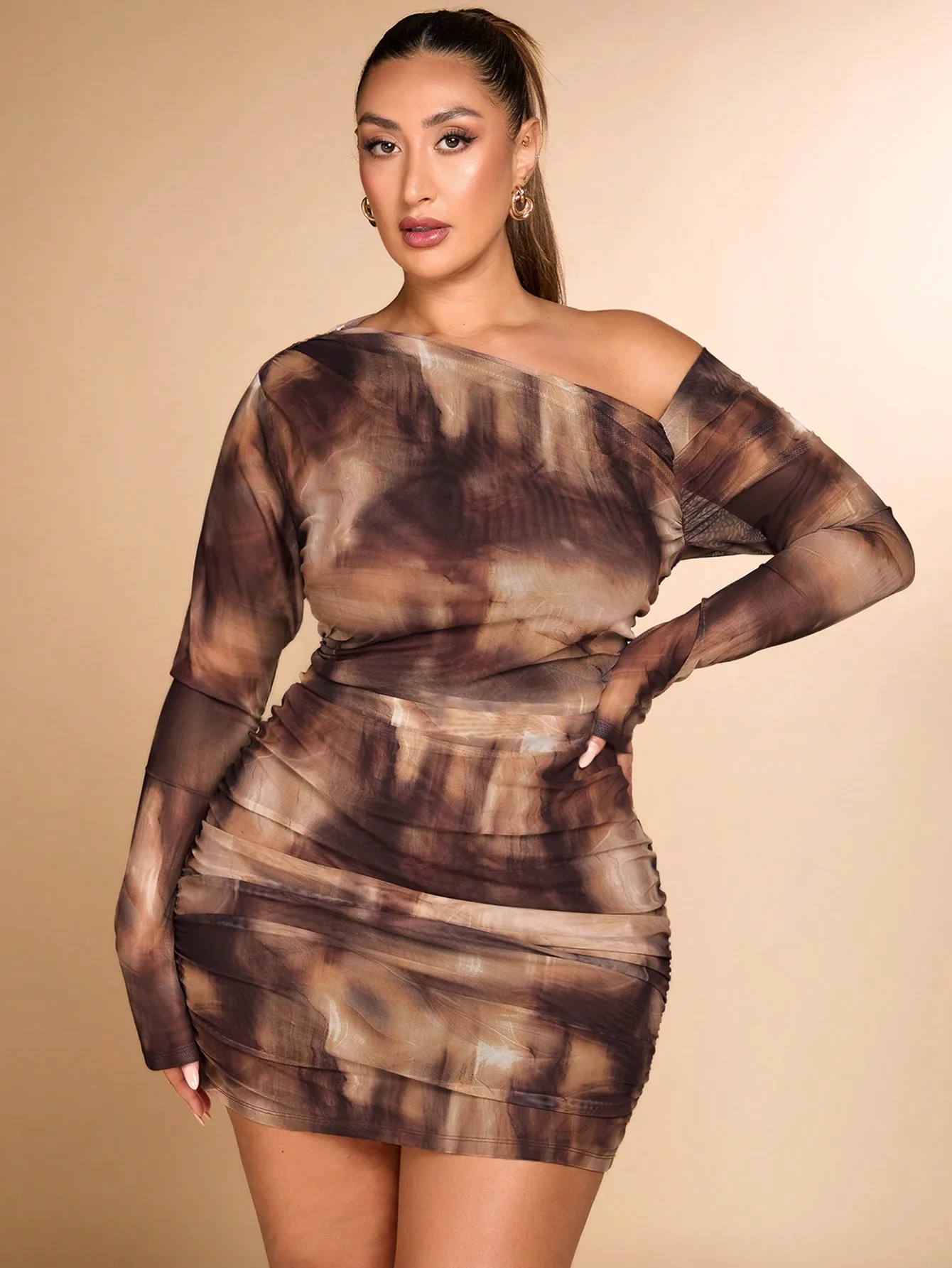 Robe moulante froncée en maille noire à manches longues et col asymétrique pour femmes, grande taille, Sexy et adaptée au décontracté,