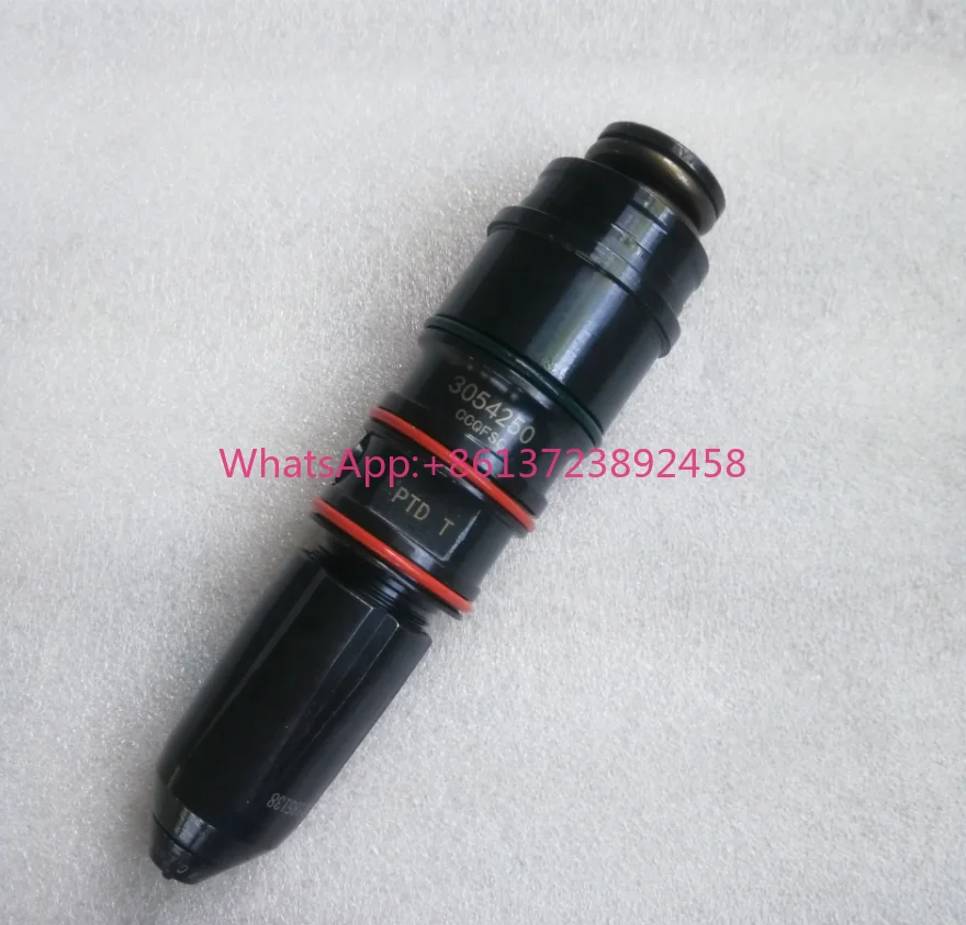 Truck Diesel Engine Spare Part NT855 NTA855 Fuel Injector 3054250 3018835 210797