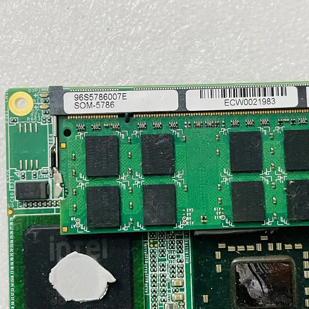 Desmontaje original SOM-5786 Rev.A1 Tablero de control industrial integrado