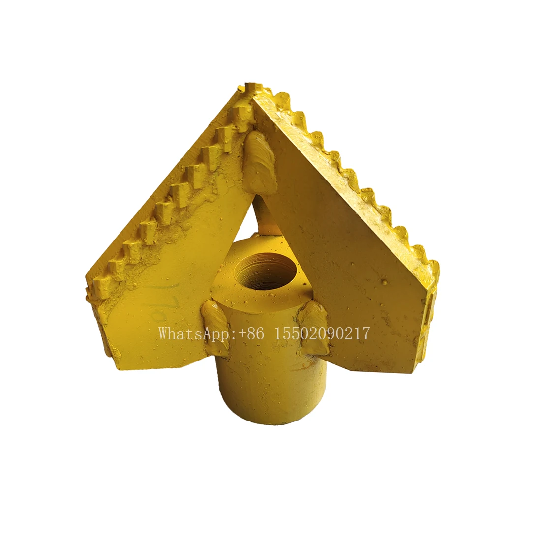 Three-wing alloy three-leaf drill bit for drilling wells / large octagonal octagonal arc angle opening hole drilling mud piling