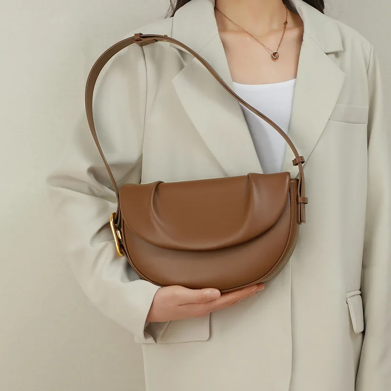 

Genuine Cowhide Leather Women Saddle Bags Fashion Ladies Shoulder Bags Retro Female Sling Bags