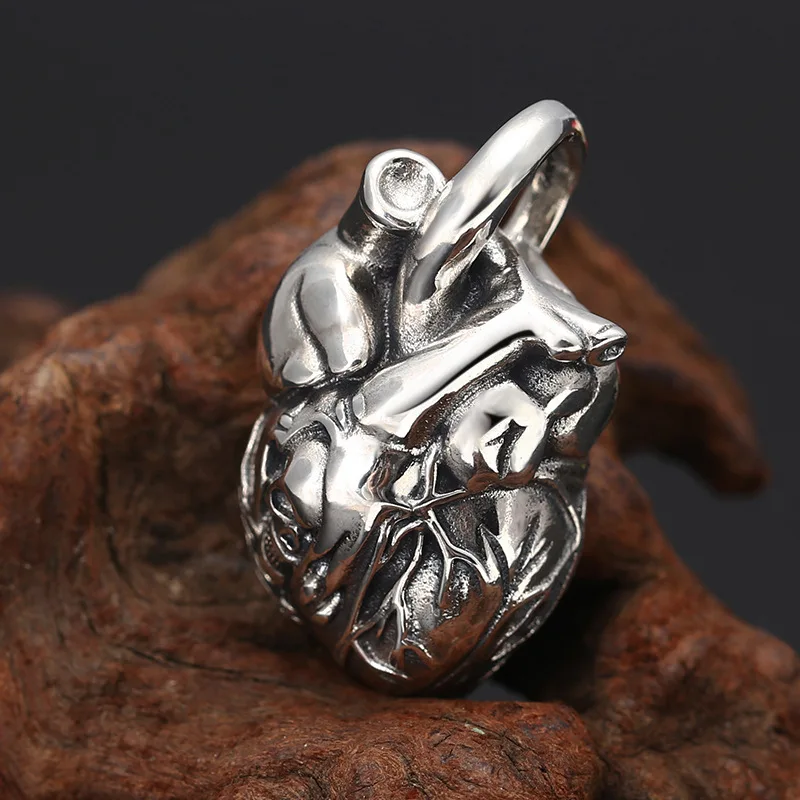 S925 Sterling Silver Heart Pendant Black Color Old Process Unisex Skull Fine Jewelry FYNE417