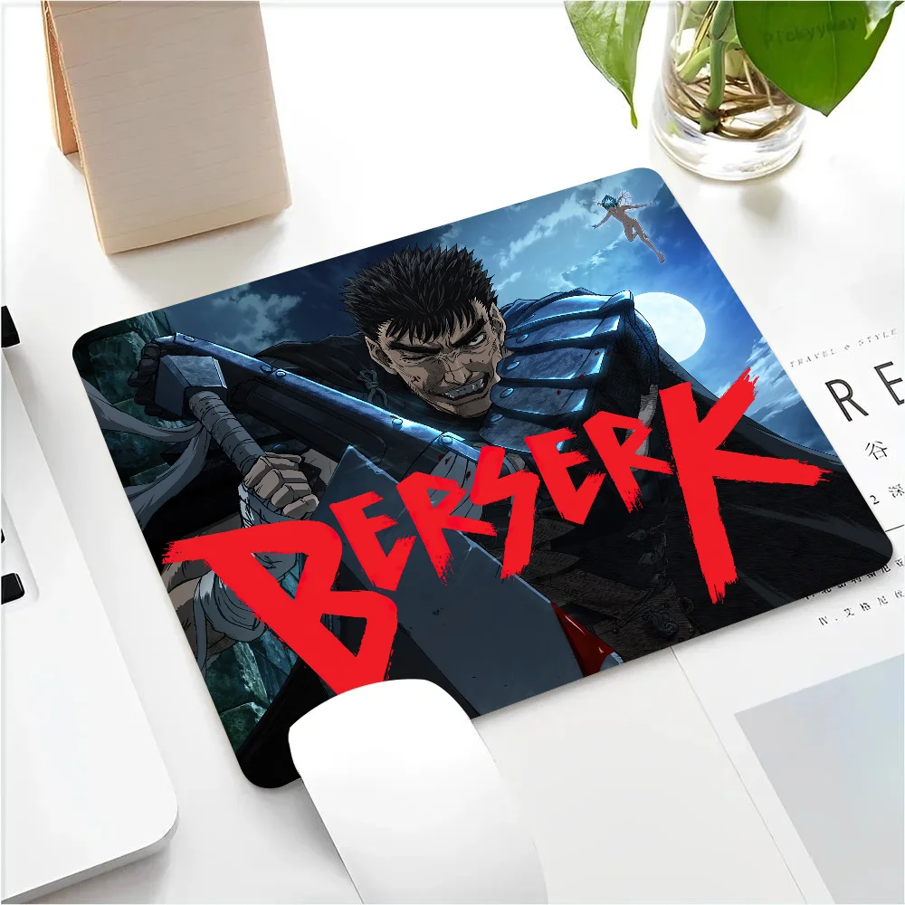 Guts Berserk Anime Mousepad Small LockEdge Mouse Pad For Gamers Computer Desk Pad Rectangular Anti-slip Rubber