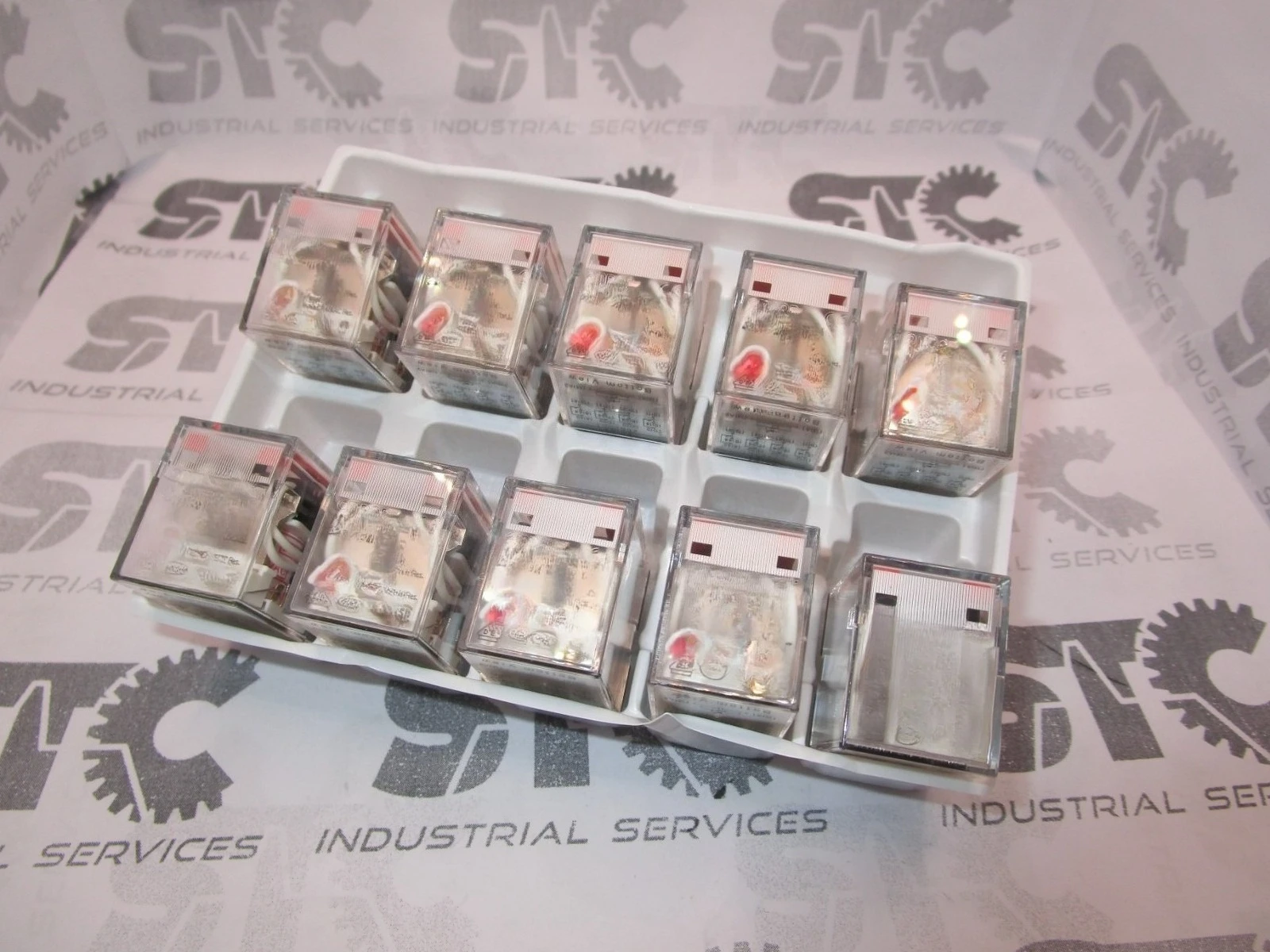 MY4N-GS-R 220/240 VAC 14 pin Relay BOX OF 10 pcs FAST SHIPPING