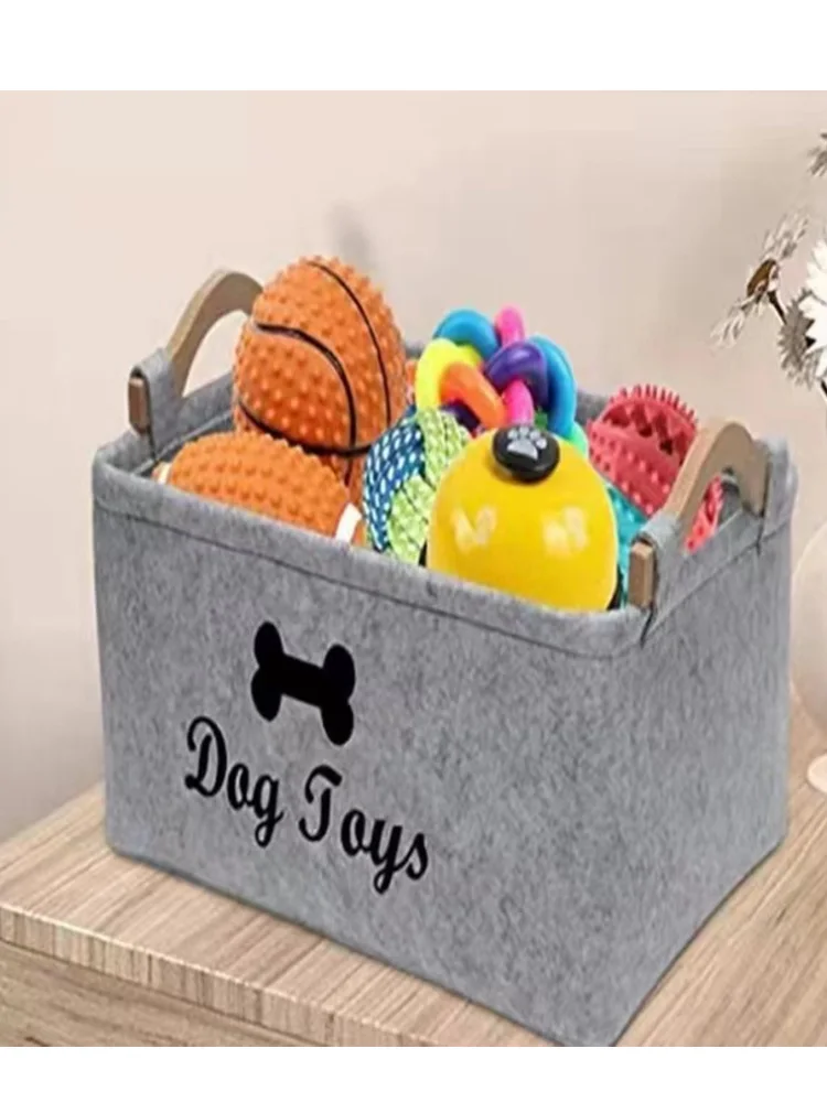 A Cat and Dog Toy Storage Box with Various Styles and Types, Made of Felt and Does Not Fade.