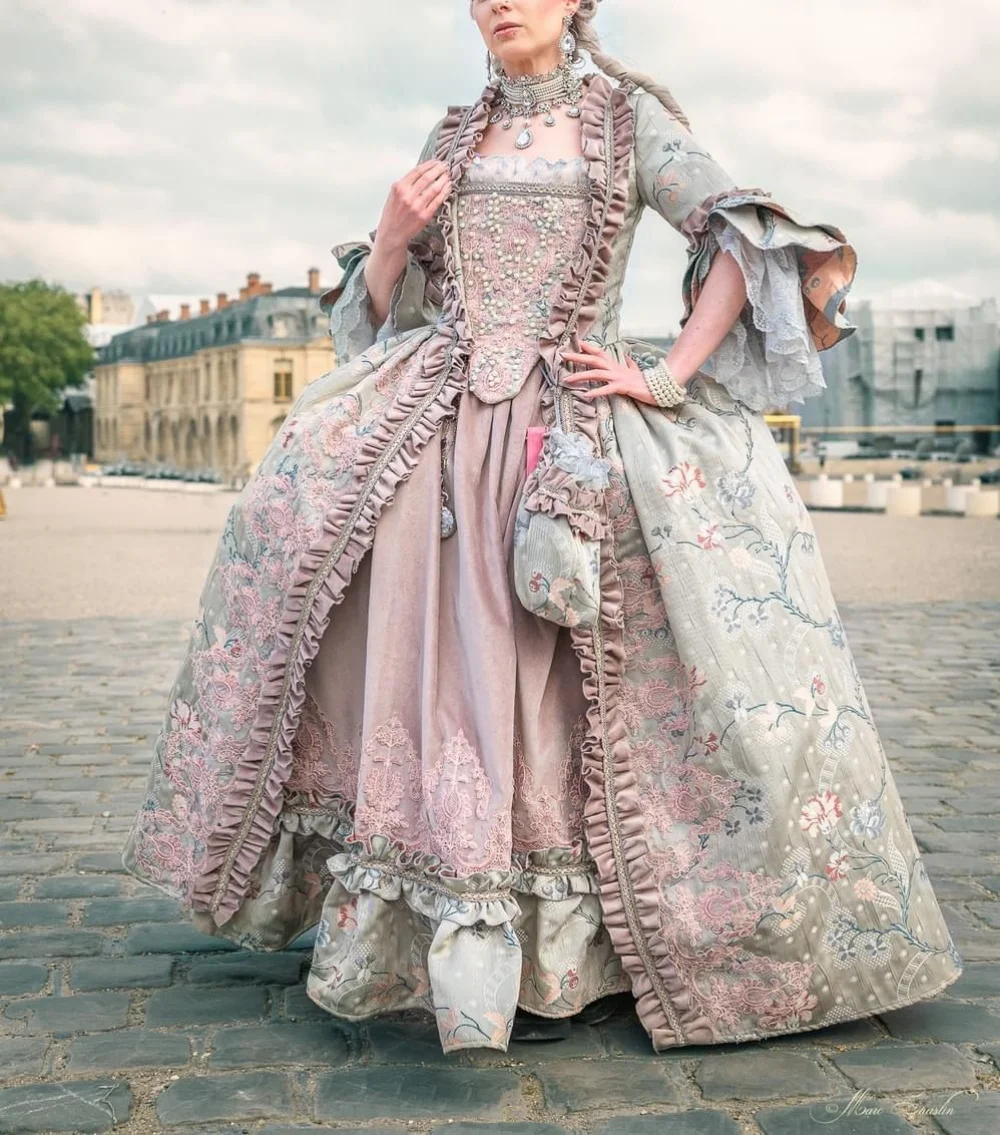 Französisches Rokoko-Barock-Kleid im Stil der 1700er Jahre, viktorianisches Königin-Marie-Antoinette-Kostüm, georgianisches Herzogin-Venedig-Ballkleid
