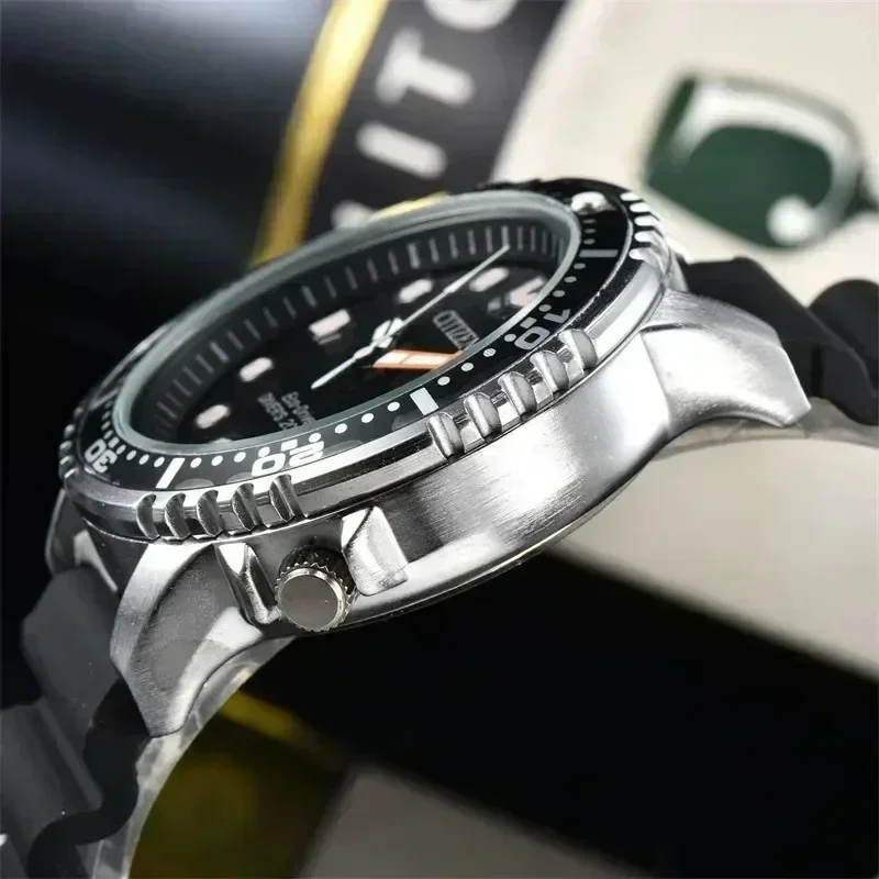 2024 New Fashion Luxury Promaster Diver Series Eco-Drive Night Light Men\'s Quartz Three-Pin Calendar Tape Watch with Gift Box
