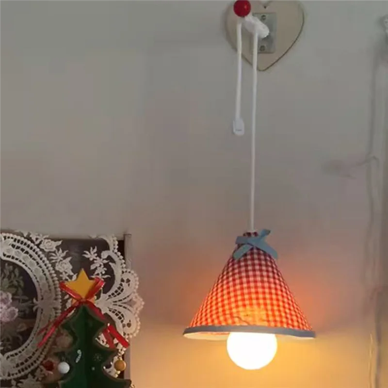 ABUH-warmes LED-Nachtlicht zur Wandmontage, Atmosphärenlicht für Mädchen, niedliche Schlafzimmerdekoration, Schreibtischlampe, warmes Licht für Nachttische