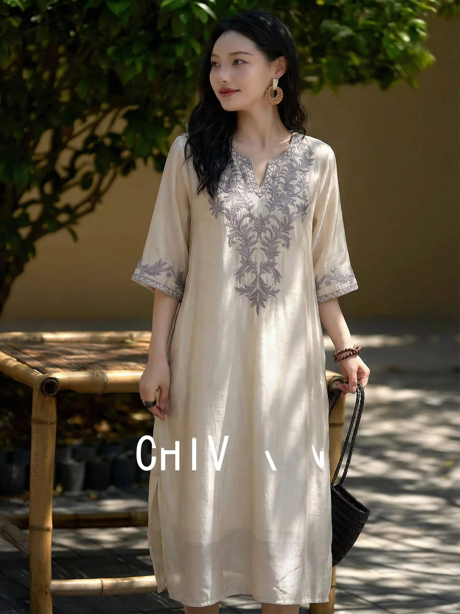 

Ретро-этническое платье с вышивкой и длинными рукавами для женщин, весеннее, модное, с V-образным вырезом, свободного кроя, миди, из хлопка и полиэстера