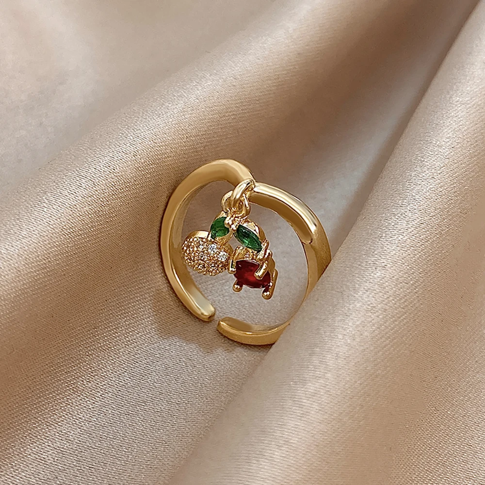 Niedlicher, süßer, eingelegter roter Zirkon in Kirschform aus Edelstahl mit Metallringen, schöner Fruit-Kirsch-Fingerring für Frauen und Mädchen – Detail 5