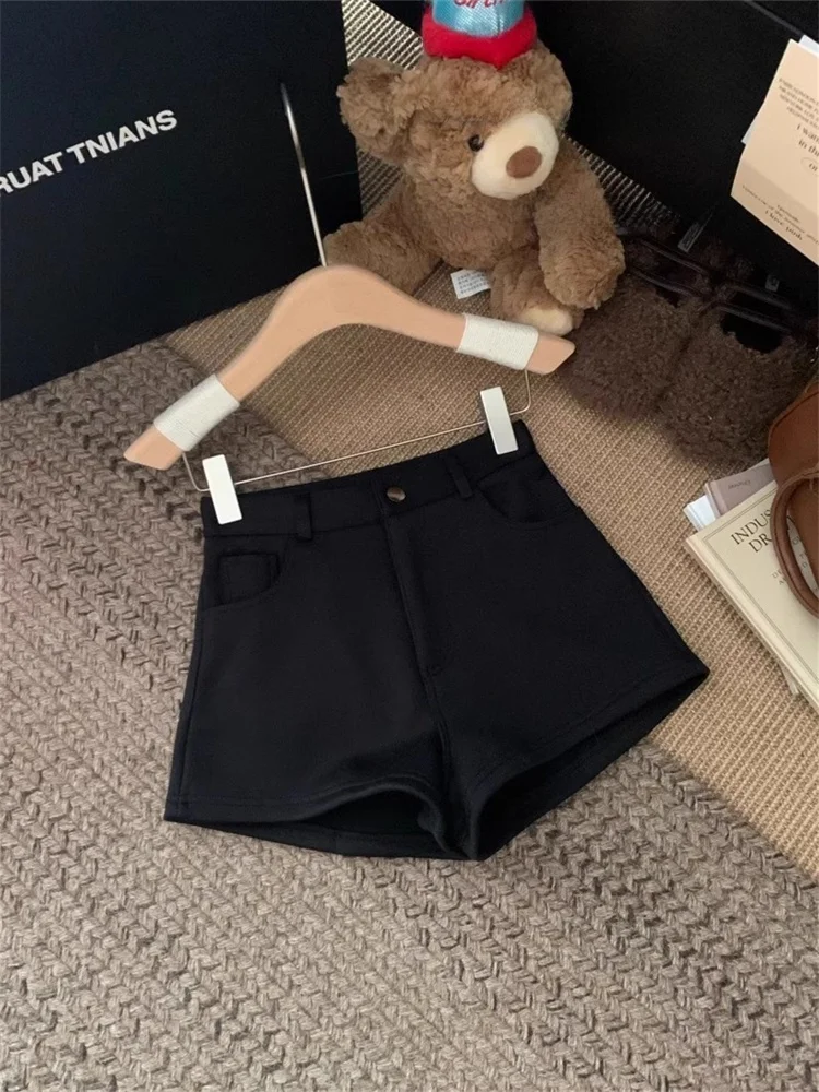 سروال قصير بخصر مرتفع وساق مستقيمة للنساء، أسلوب عملي، نحيف وجذاب، سروال كاجوال على الطراز الكوري مع تفاصيل الجيوب