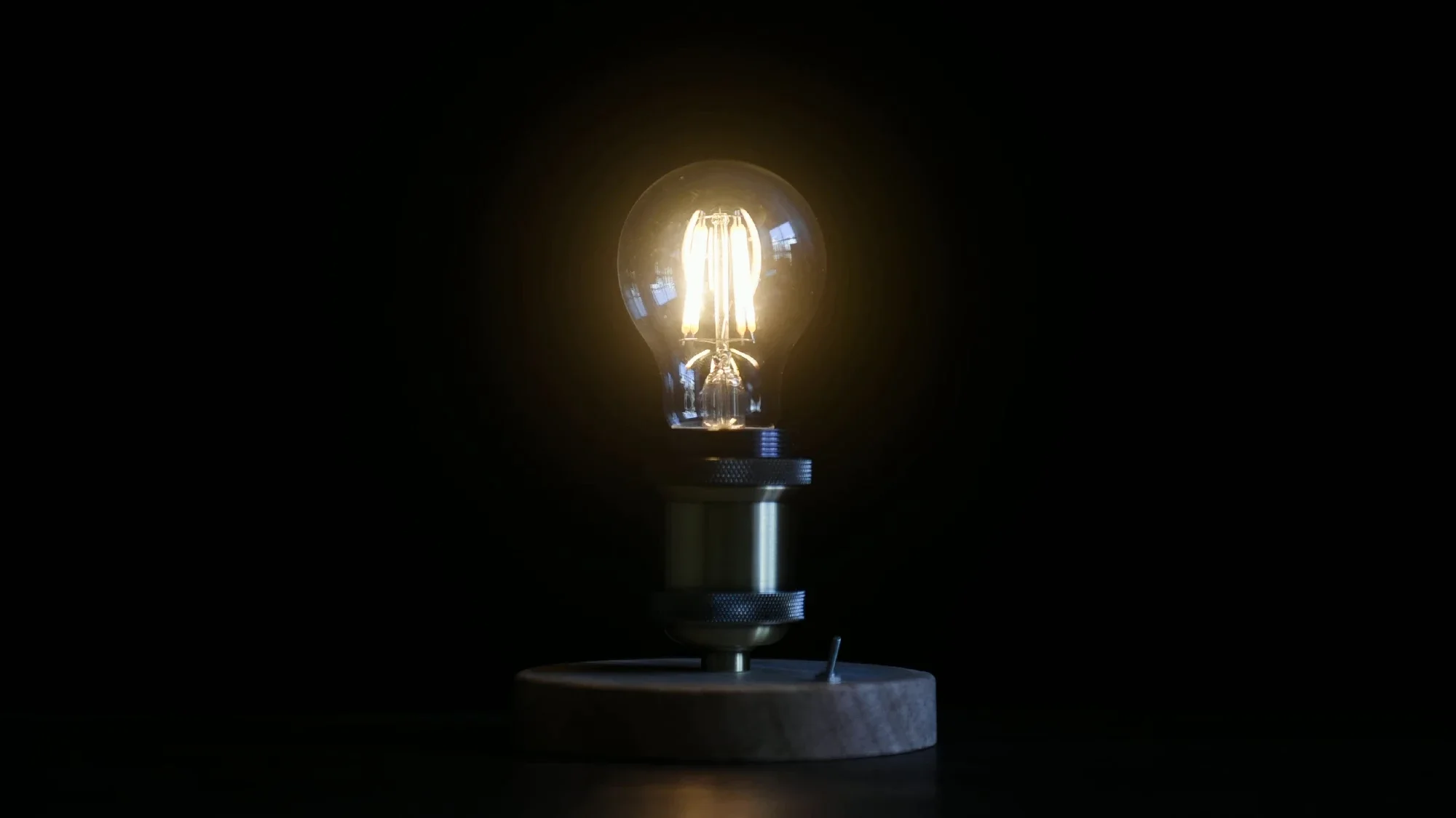 

Connexion Trick Wireless Connect Remote Control Light Bulb Magia Close Up Stage Illusions Magic Tricks Gimmick Mentalism Prop