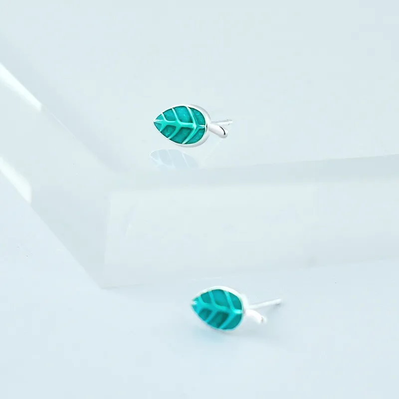 Fashion Student Jewelry 925 Sterling Silver Green Leaves Stud Earrings For Women Girl Gift XE065