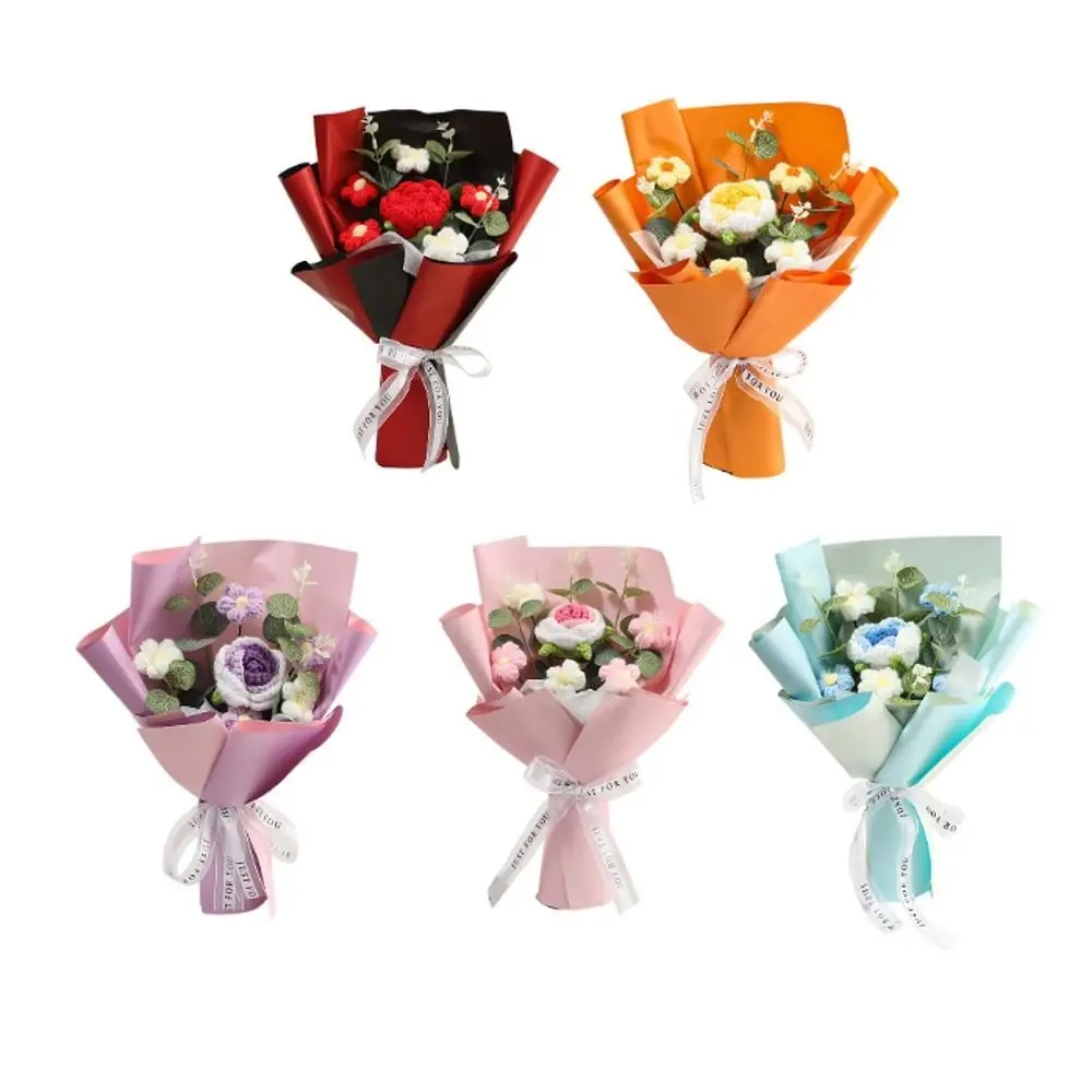 

Вязаный крючком букет ручной работы: готовый декоративный букет из искусственных цветов с реалистичной текстурой