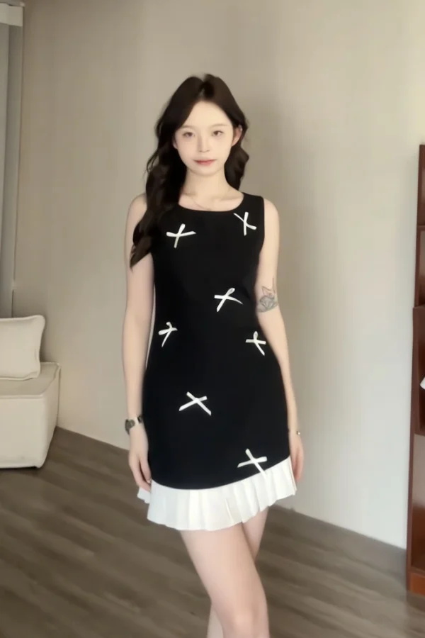 

2025 Petite Sleeveless Mini Dress Summer Slim Fit Bow-Trimmed Color Block Waist-Cinching Sweet Pure Cute Stylish Dress for Women