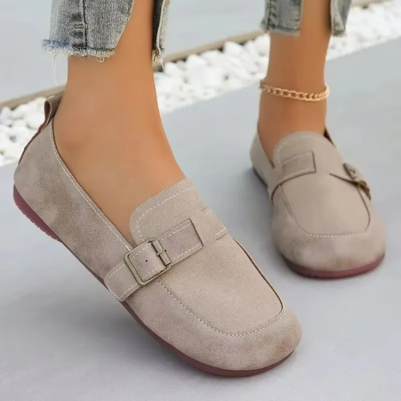 Women Round Toe Vintage Distressed Loafers Comfort Insole Flexible Anti-Slip Rubber Sole Retro Daily Walking Footwear