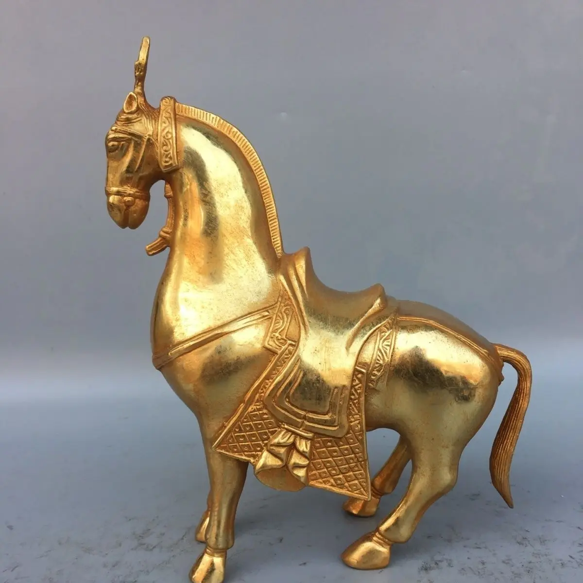 Copper gilt horse, exquisite craftsmanship, 23 cm high and l8 cm wide, weighing about 1.2 kg
