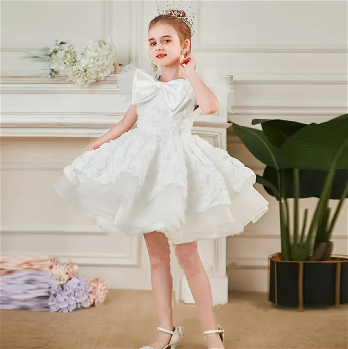 

Flower Girl Dress White Fluffy Layered Tulle Skirt Lace Applique Wedding Elegant Flower Child's Eucharistic Birthday Party Dress