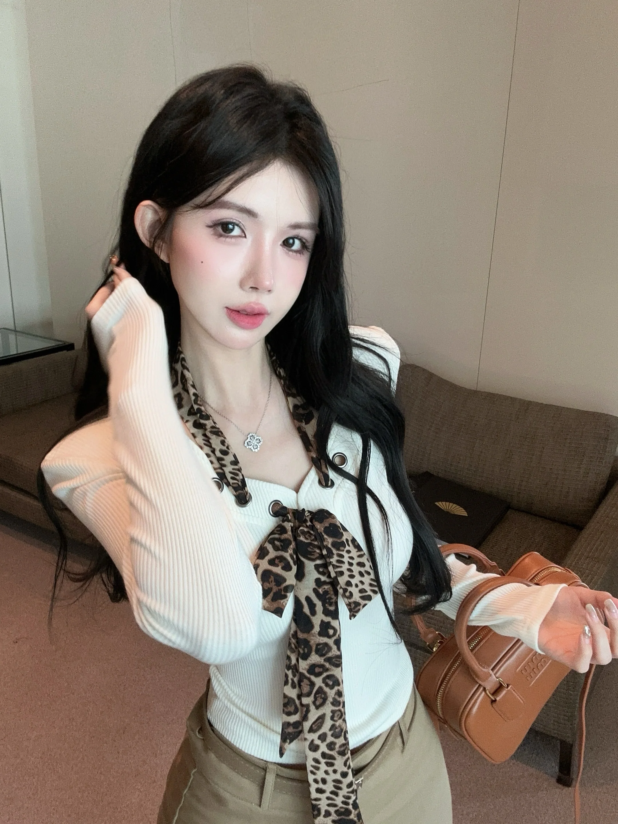 

Retro Leopard Print Belted Slim Fit Long Sve Top Versatile Autumn New Women's Faion Casual T-irt ort Length