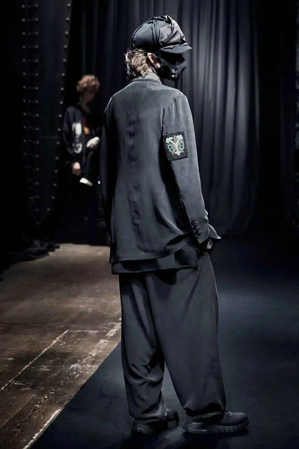 TOP-YAMAMOTO's Original Japanese Design, Dark and Niche Long-Sleeved Striped Patchwork Shirt, a Niche Design