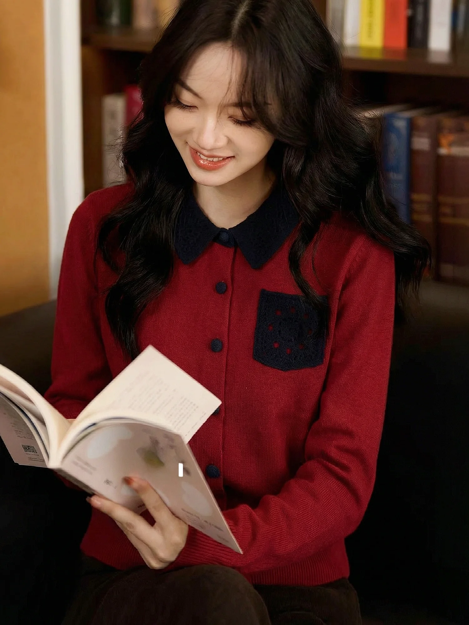 

Новинка! Шелковый вязаный кардиган с открытым воротом для женщин: дизайнерская модель с цветными вставками, воротником-стойкой, эффектом стройности, повседневный свободный крой, длинный рукав.